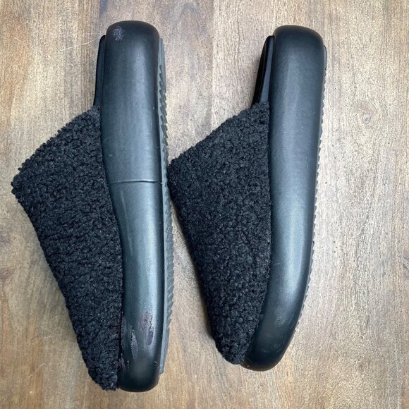 ROAM Black Fuzzy Magic Moon Mule Size 8 Faux Shearling - Picture 3 of 11